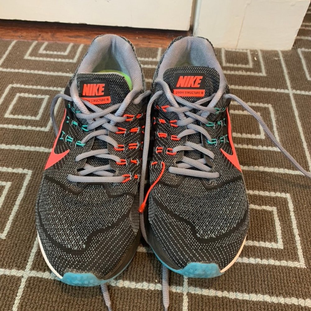 Nike Zoom Structure 18 Running Shoes
